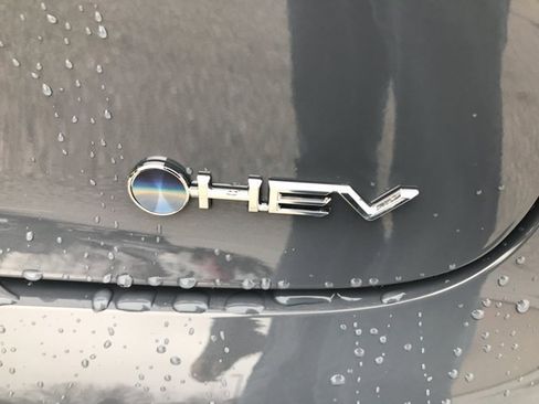 New 2026 Toyota Prius LE image 9