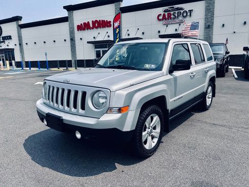 Used 2011 Jeep Patriot Latitude image 2
