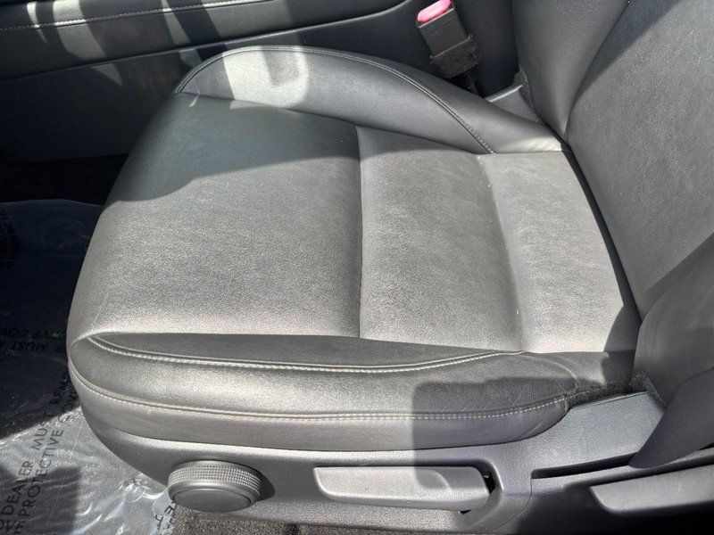 Used 2021 MAZDA CX-30 FWD 2.5 S w/ Select Package image 16