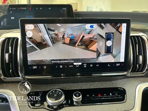 New 2025 Ford Expedition Tremor image 25