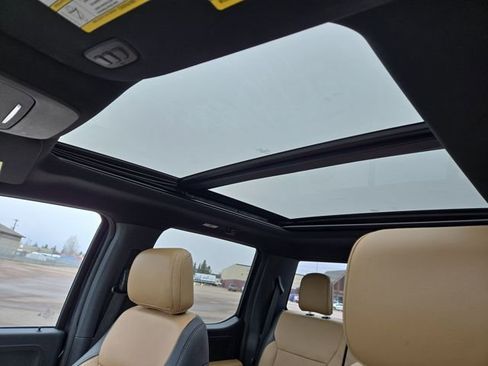 Used 2022 Ford F150 Lariat image 16