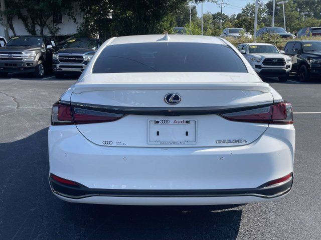 Used 2022 Lexus ES 300h F Sport FWD image 6