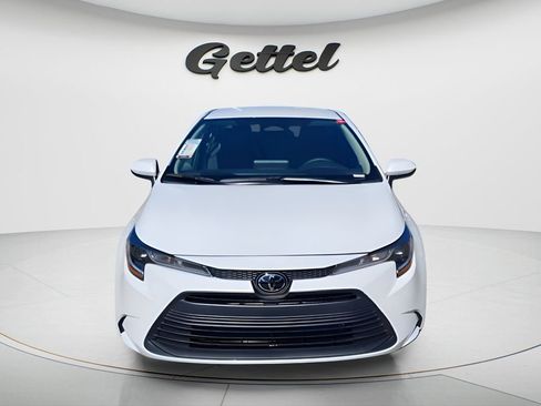 New 2026 Toyota Corolla LE FWD image 2