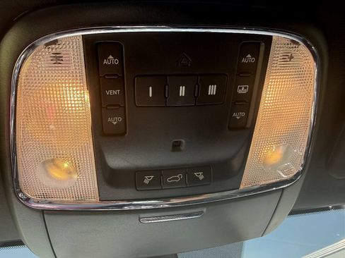 Used 2016 Jeep Grand Cherokee High Altitude AWD/4WD image 23