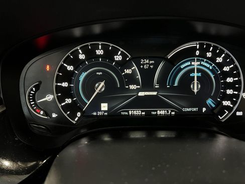 Used 2018 BMW 530e RWD image 11