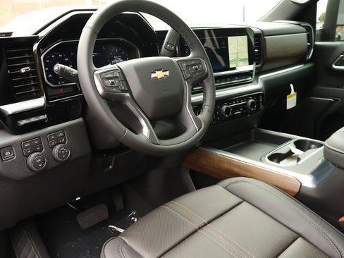 New 2026 Chevrolet Silverado 3500 High Country w/ High Country Premium Package AWD/4WD image 2