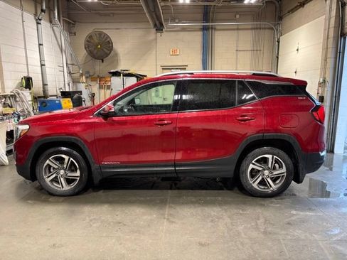 Used 2018 GMC Terrain SLT w/ Preferred Package AWD/4WD image 2