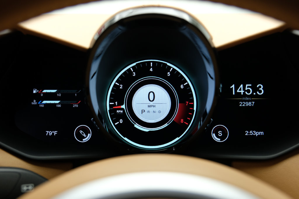 Used 2020 Aston Martin V8 Vantage Coupe RWD image 20