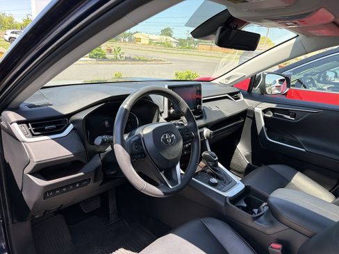 Certified 2019 Toyota RAV4 Limited w/ Advanced Technology Package AWD/4WD image 19