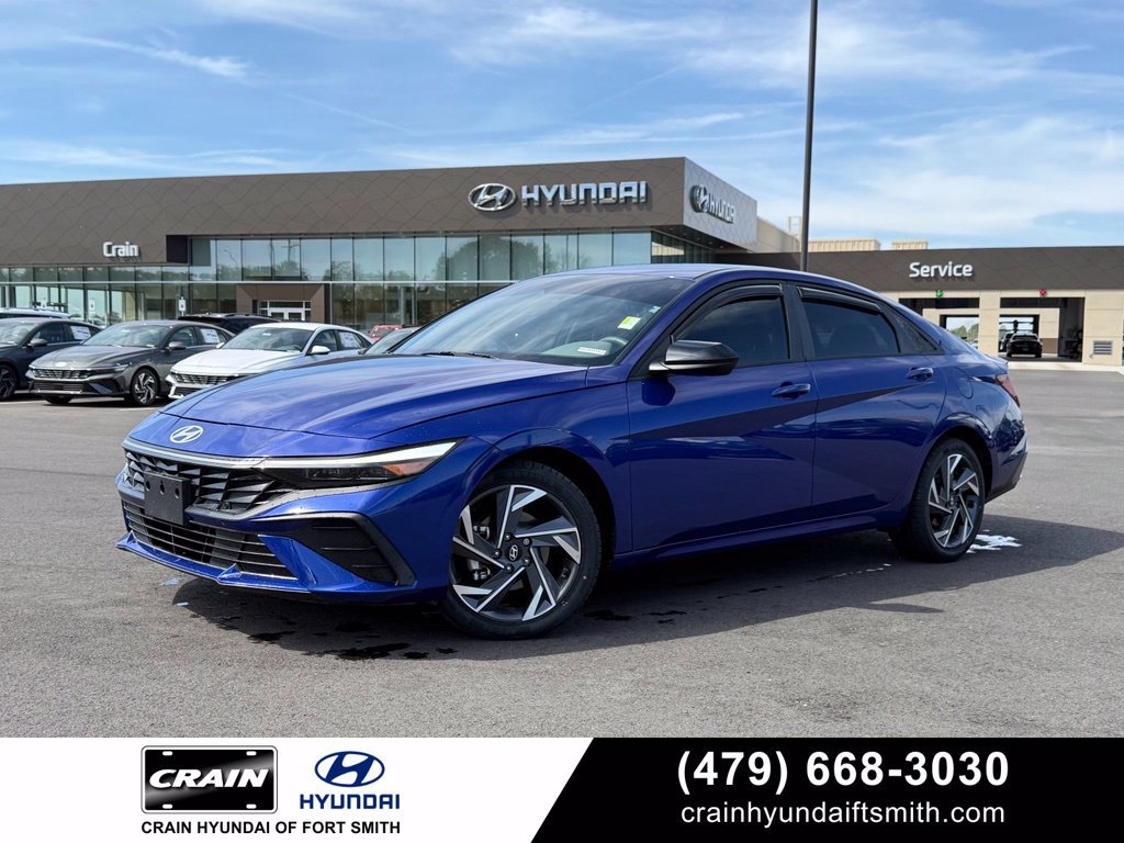 Certified 2025 Hyundai Elantra Sport FWD image 1