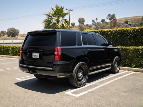 Used 2018 Chevrolet Tahoe 2WD w/ Remote Keyless Entry Package image 5