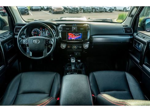 Used 2018 Toyota 4Runner TRD Off-Road Premium AWD/4WD image 21