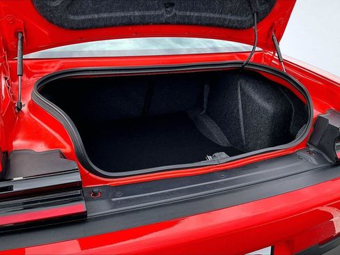 Used 2022 Dodge Challenger R/T Scat Pack w/ Plus Package RWD image 5