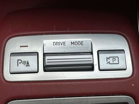 Used 2022 Genesis GV70 3.5T Sport w/ Sport Prestige Package AWD/4WD image 22