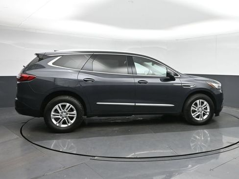 Used 2018 Buick Enclave Essence AWD/4WD image 8