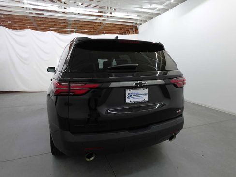 Used 2023 Chevrolet Traverse RS AWD/4WD image 7
