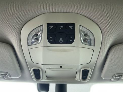 Used 2019 Chrysler Pacifica Touring-L Plus w/ Advanced Safetytec Group image 25