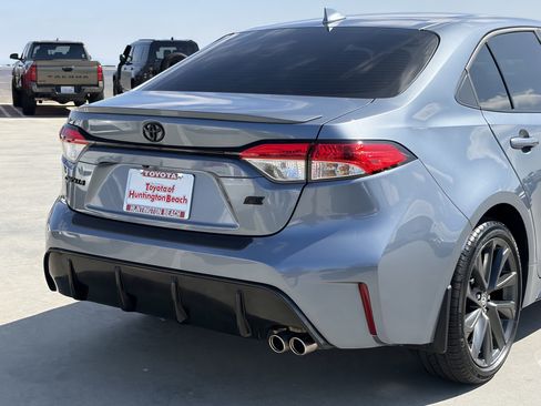 Certified 2025 Toyota Corolla SE FWD image 4