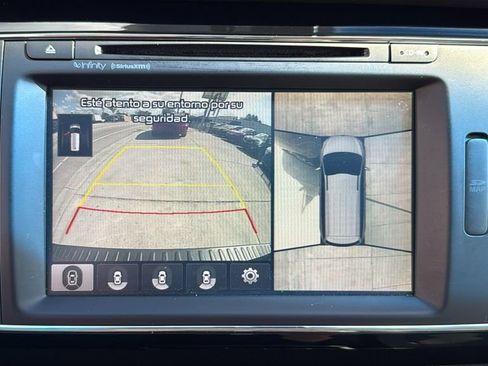 Used 2018 Kia Sedona SX image 38