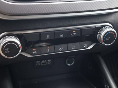 Used 2024 Nissan Altima 2.5 SR FWD image 16