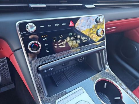 New 2026 Genesis GV80 3.5T e-SC image 14