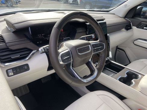 Certified 2024 GMC Acadia Denali w/ Super Cruise Package image 2