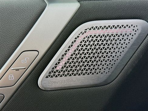 New 2026 BMW iX xDrive60 w/ M Sport Package image 19