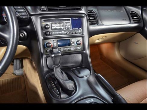 Used 2003 Chevrolet Corvette Convertible w/ Preferred Equipment Group1 image 16