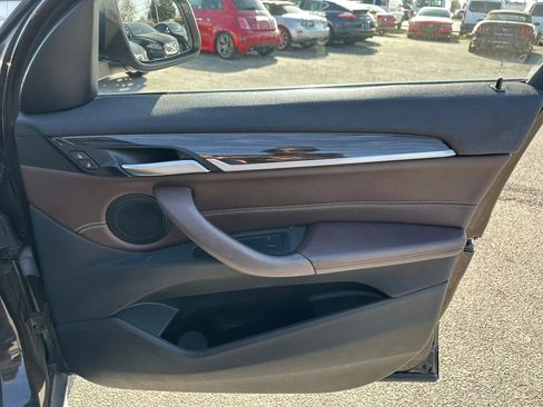 Used 2017 BMW X1 xDrive28i image 21