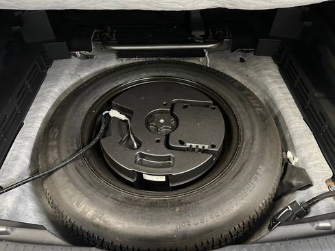 Used 2023 Nissan Rogue SV AWD/4WD image 23