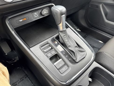 Used 2024 Honda CR-V LX image 27