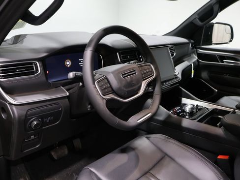 New 2026 Jeep Grand Wagoneer Limited image 20