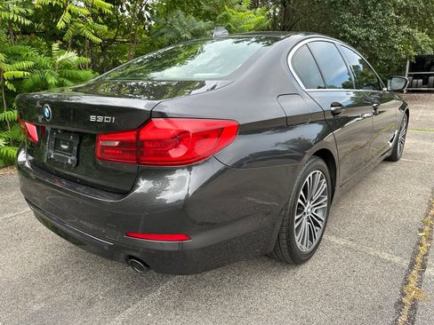 Used 2019 BMW 530i w/ Convenience Package RWD image 3