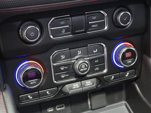 Used 2021 Chevrolet Tahoe RST w/ Luxury Package image 15