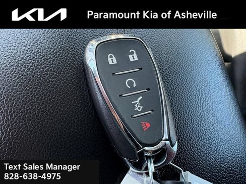 Used 2020 Chevrolet Equinox Premier FWD image 27