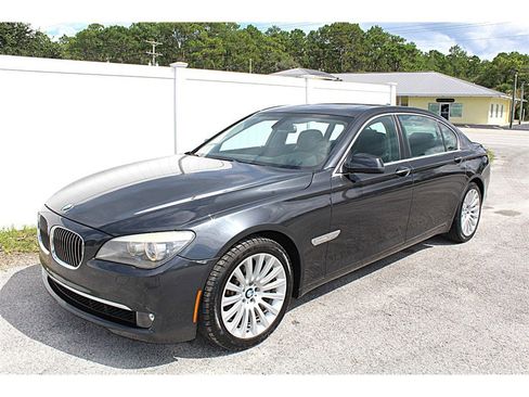 Used 2012 BMW 750Li w/ Luxury Seating Pkg image 7