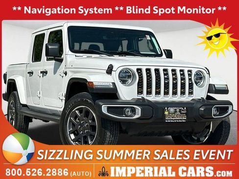 Used 2021 Jeep Gladiator Overland w/ Popular Equipment Package AWD/4WD image 1