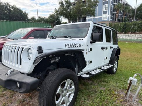 Used 2019 Jeep Wrangler Unlimited Sport S AWD/4WD image 2