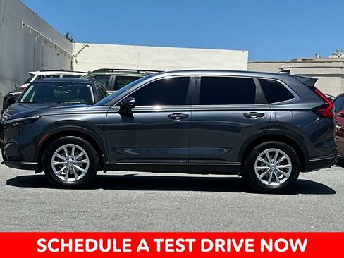 Used 2025 Honda CR-V EX image 6