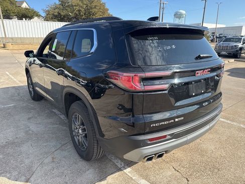 Used 2025 GMC Acadia Elevation image 5