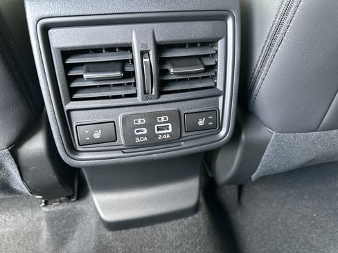New 2026 Subaru Outback Limited AWD/4WD image 32