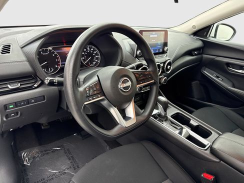Used 2024 Nissan Sentra SV FWD image 18