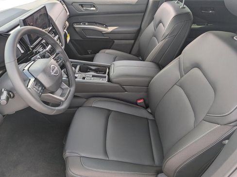 New 2026 Nissan Pathfinder SL FWD image 11