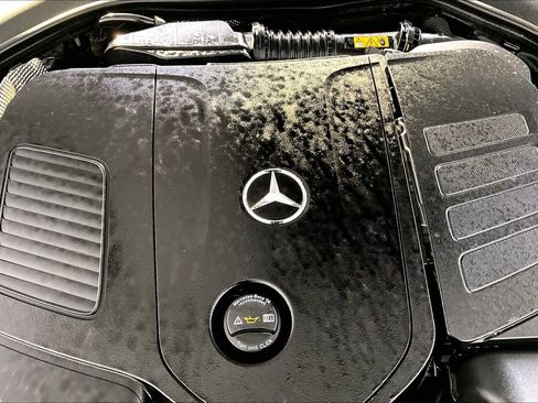 Used 2023 Mercedes-Benz C 300 4MATIC Sedan image 31