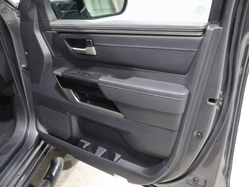 Used 2023 Toyota Tundra Limited AWD/4WD image 23