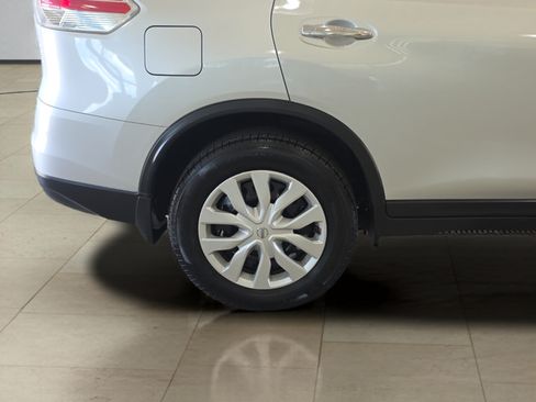 Used 2015 Nissan Rogue S AWD/4WD image 30
