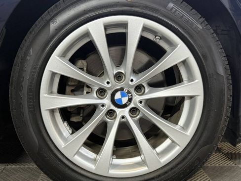 Used 2017 BMW 320i xDrive Sedan AWD/4WD image 21