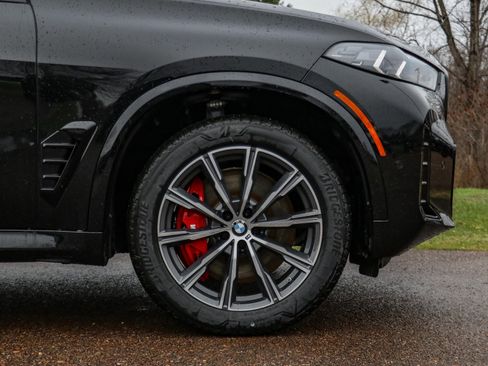 New 2026 BMW X5 M60i w/ Executive Package image 3