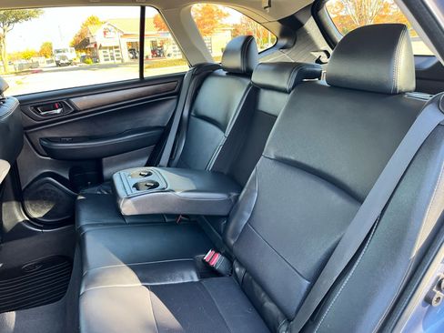 Used 2017 Subaru Outback 3.6R Limited image 26