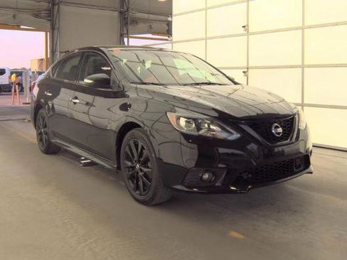 Used 2018 Nissan Sentra SR w/ SR Midnight Edition Package image 3
